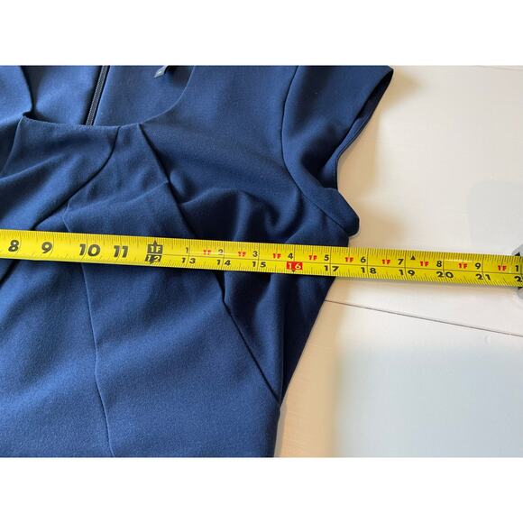 BCBGMaxAzria Joana Sheath Dress Sz 8 Navy Pleated Ruched Cap Sleeves Square Neck - Picture 8 of 10